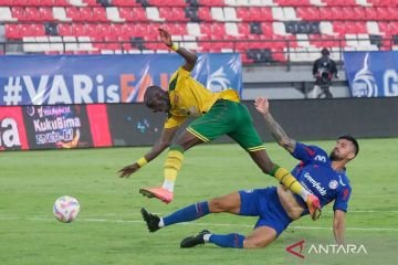 Pertandingan Bergengsi antara Arema dan Persebaya Berakhir Imbang 1-1